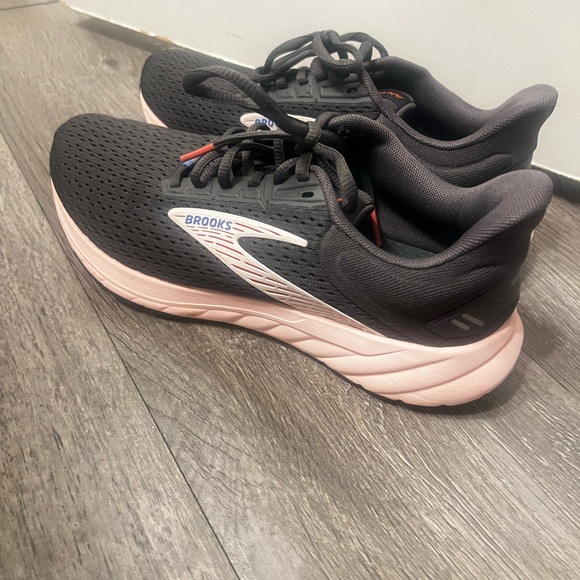 BROOKS ANTHEM 6 RUNNING SHOES | 7.5 - Picture 2 of 6